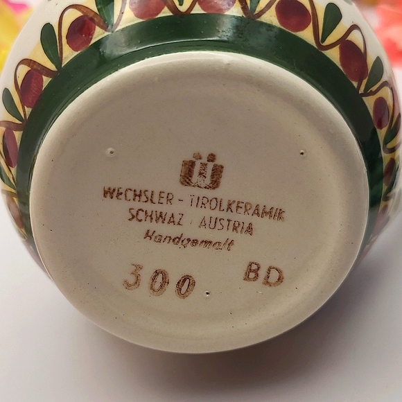 Wechsler Handmade floral Vintage Jug / Pitcher - Picture 5 of 6